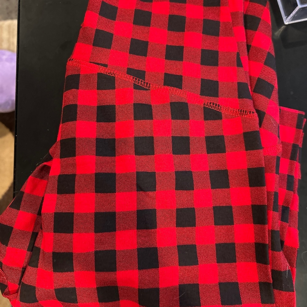 Old Navy 4-Way Stretch Maternity - Picture 1 of 4